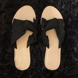 Lauren Conrad black sandals